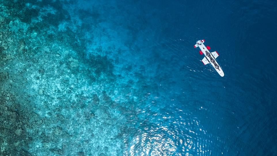 بالصور المالديف تقدم رحلات سياحية بـ الغواصة إلى أعماق البحر