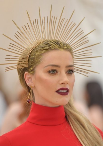 AMBER-HEARD