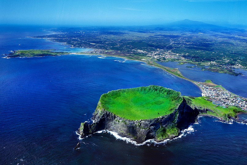 3. Cathay Pacific - Volanic Island Jeju
