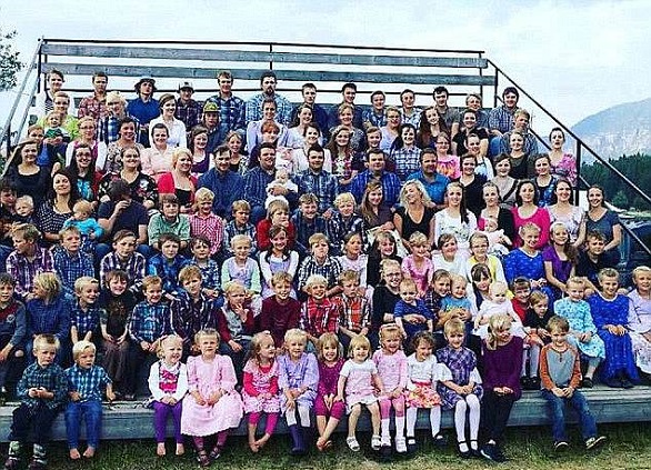 محاكمة كندي جمع بين 24 زوجة وأنجب منهن 149 ابنا