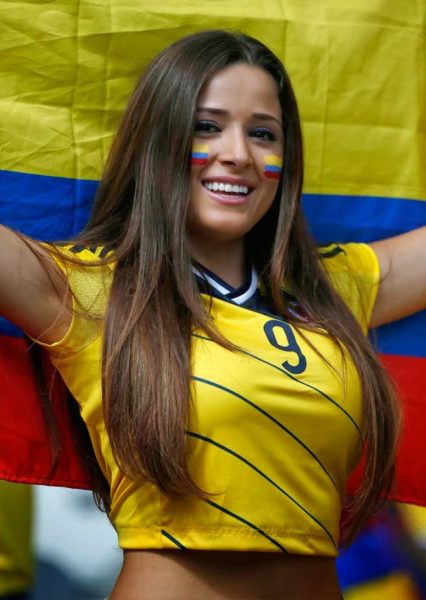 من يكسب في منافسة الجميلات في كأس العالم