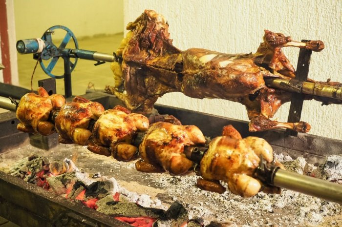 اللحم-من-الاطباق-الشهيرة-بالسعودية