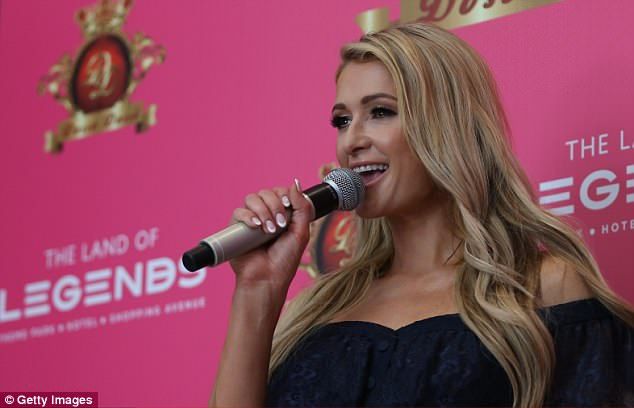 باريس _هيلتون