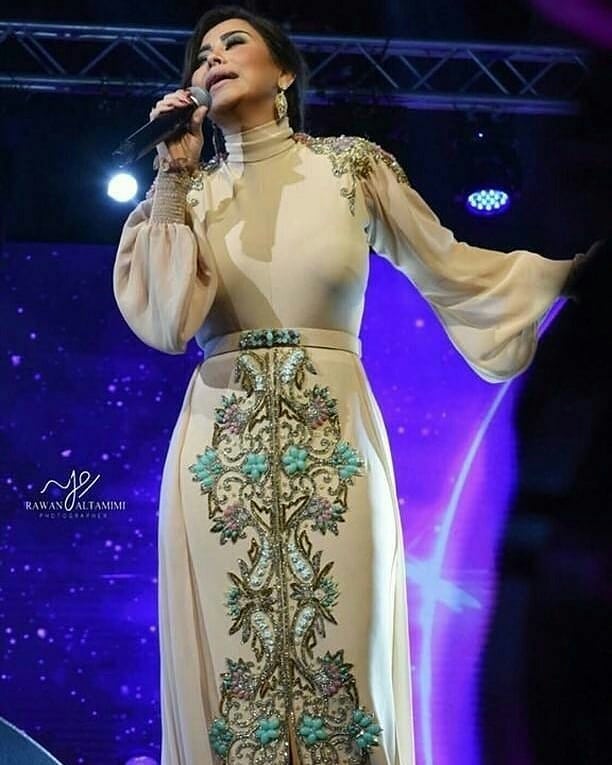 شيرين-عبد-الوهاب-بالقفطان