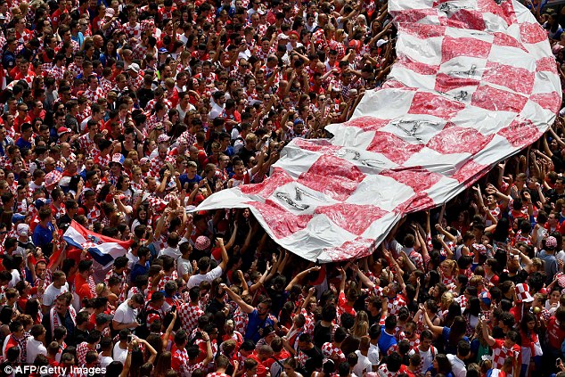 استقبال مهيب لـ منتخب كرواتيا في زغرب