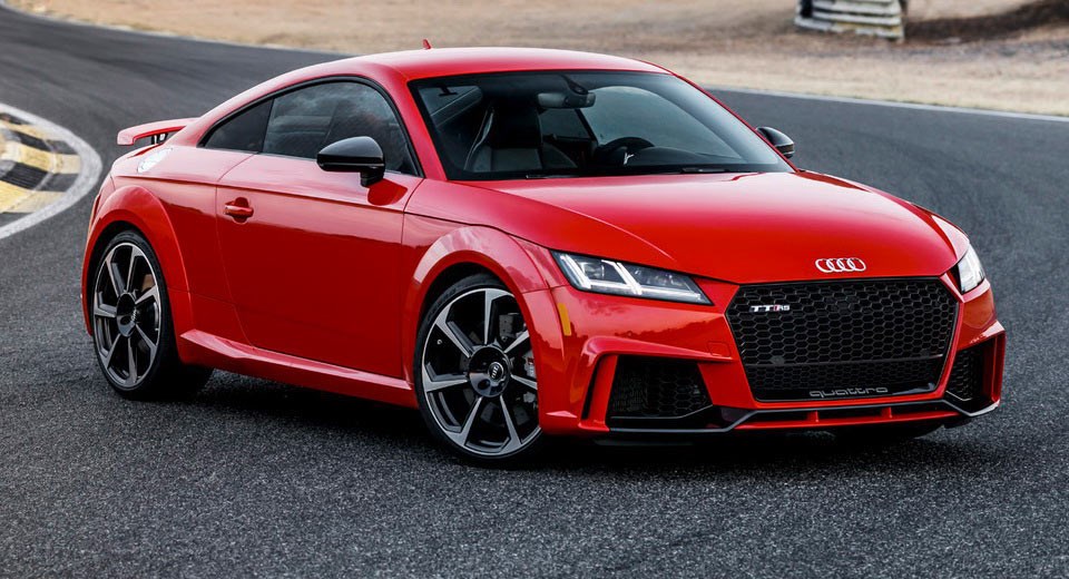 أودي تكشف عن تفاصيل سيارة تي تي الرياضية الجديدة