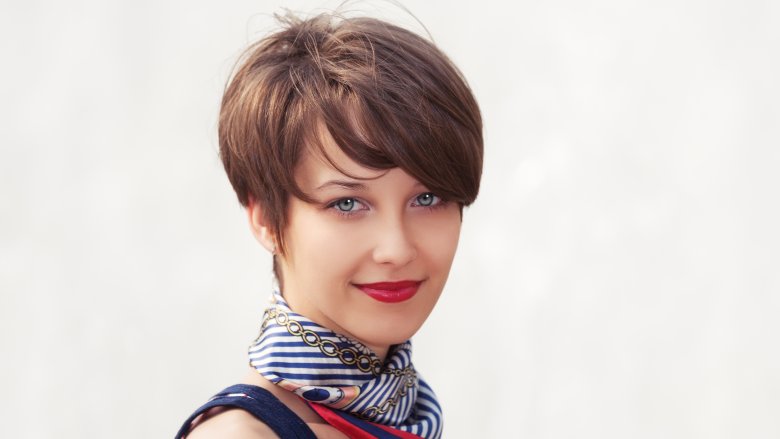 الكاريه-فوق-الأذن