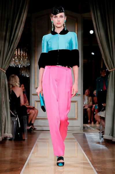 بدلة-سواريه-زهرية-من-جورجيو-أرماني