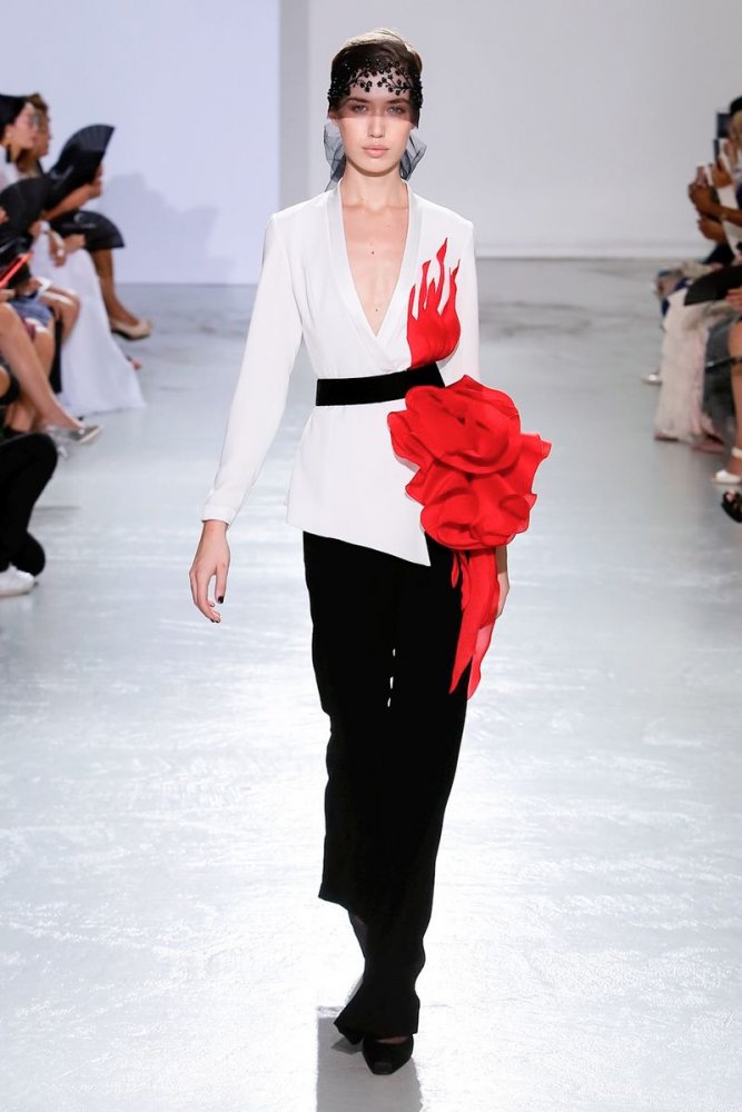 بدلة-سواريه-من-جورج-شقرا