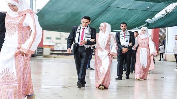 زفاف 500 عريس وعروس فلسطينية في حفل زفاف جماعي