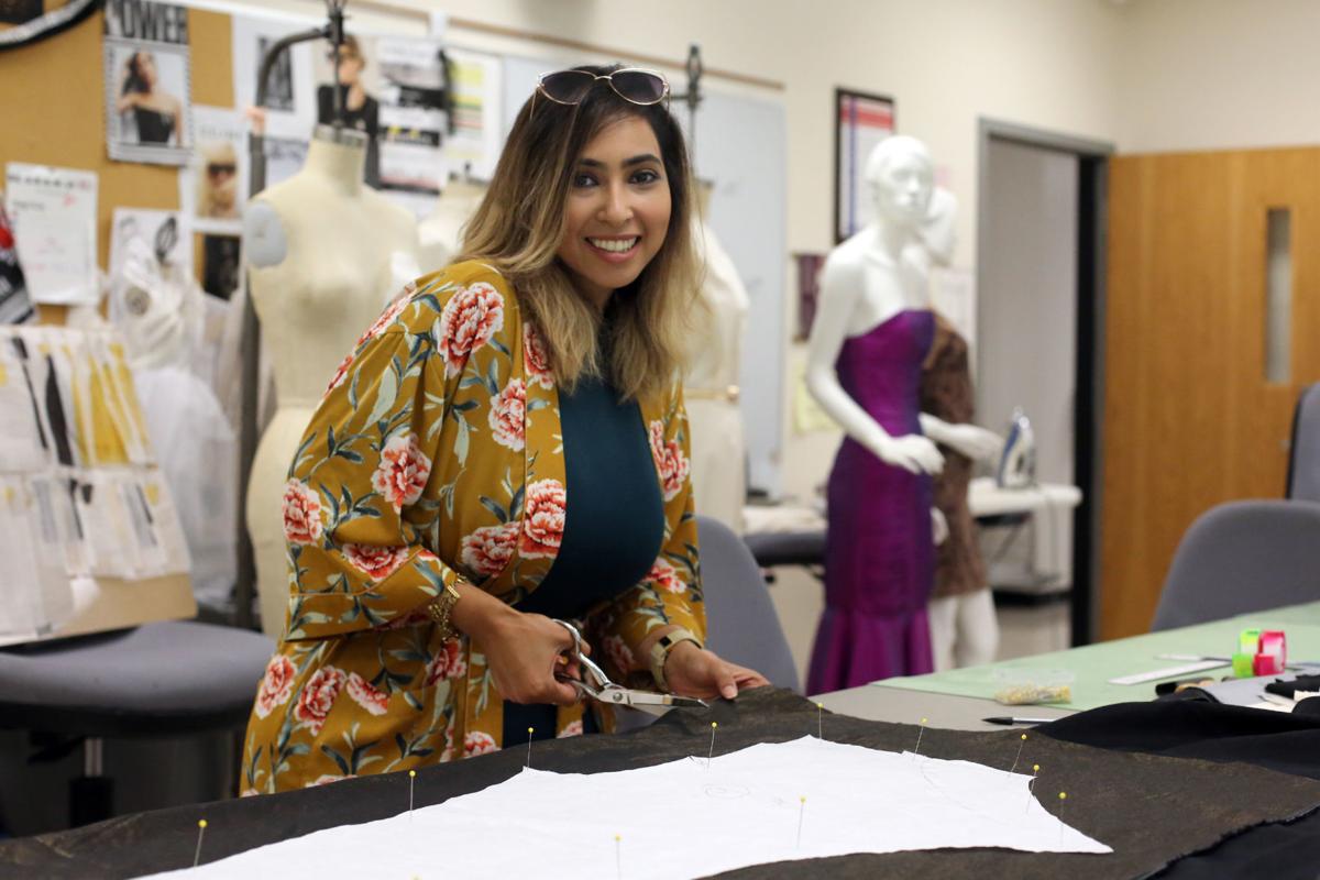 مشاعل الغامدي أول مصممة سعودية في معرض نيويورك العالمي للأزياء