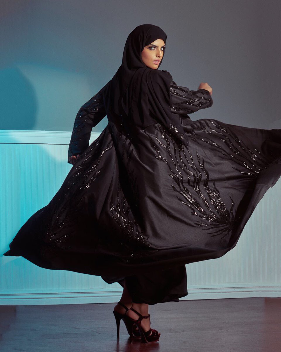 سارة الودعاني "ملكة الألوان" فنانة المكياج السينمائي السعودية المثيرة للجدل