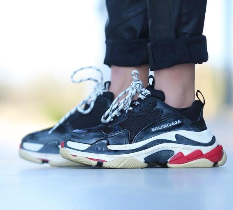 حذاء-رياضي-من-بالنسياغا