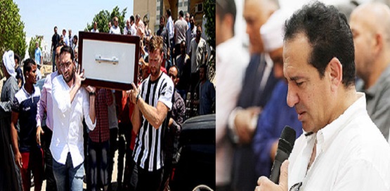 محمد-ثروت-اثناء-تشييع-الجنازة