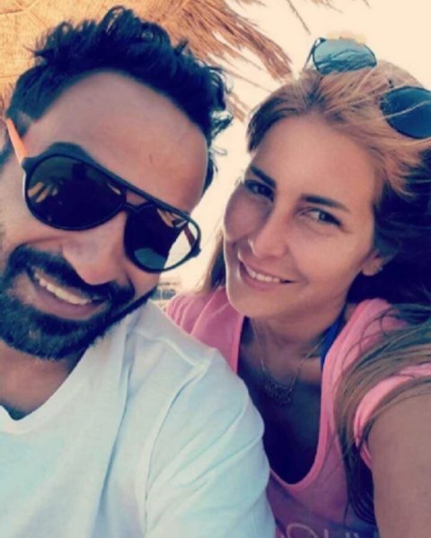 منة-حسين-فهمي-طليقة-أحمد-فهمي