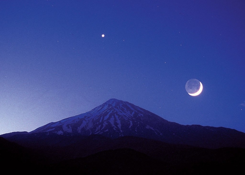 هلال يوم السبت 11 أغسطس