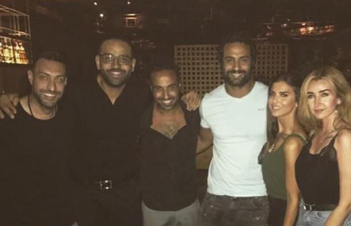 هنا-الزاهد-وأحمد-فهمي-مع-شقيقه-كريم-فهمي