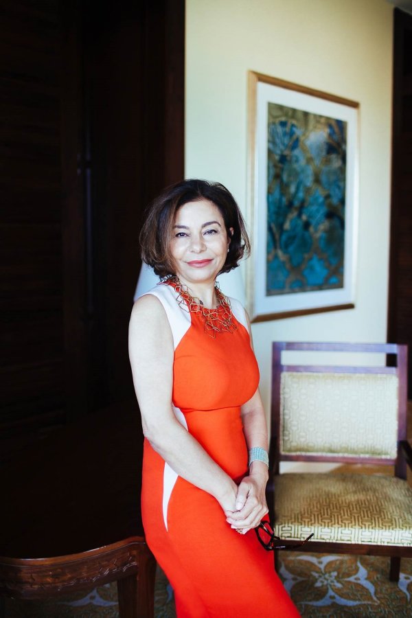 عدنان الكاتب يسأل و Desirée Bollier تجيب 