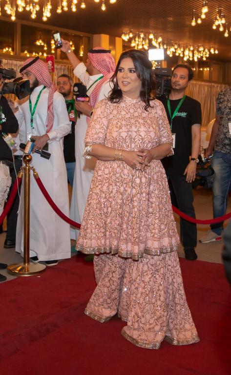 الفنانة-نوال