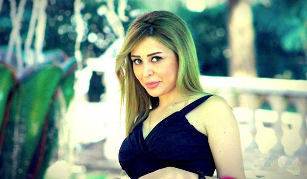 الفنانة خلود عيسى