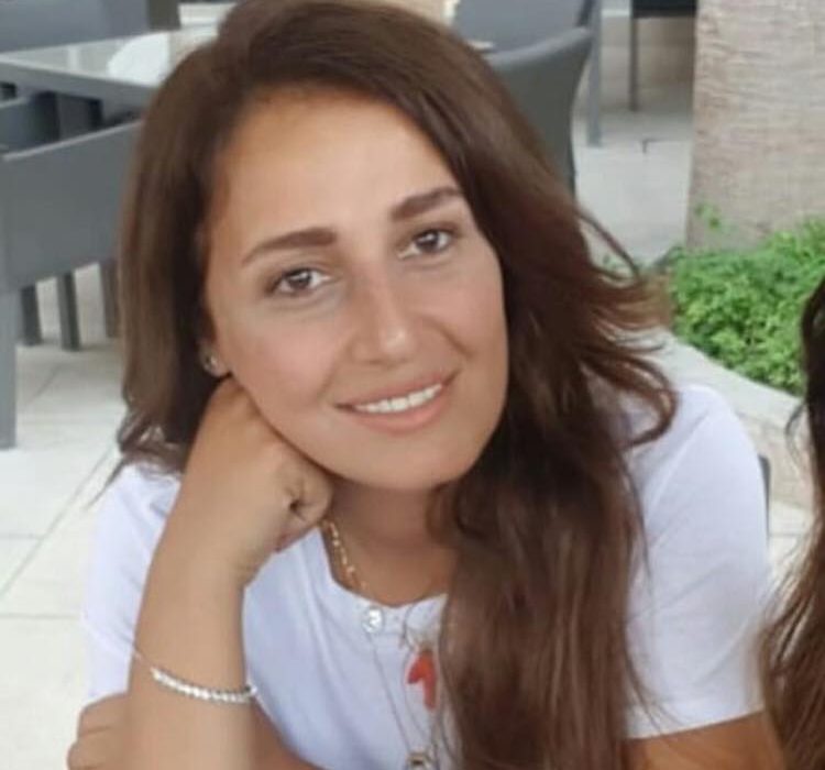 حلا شيحة