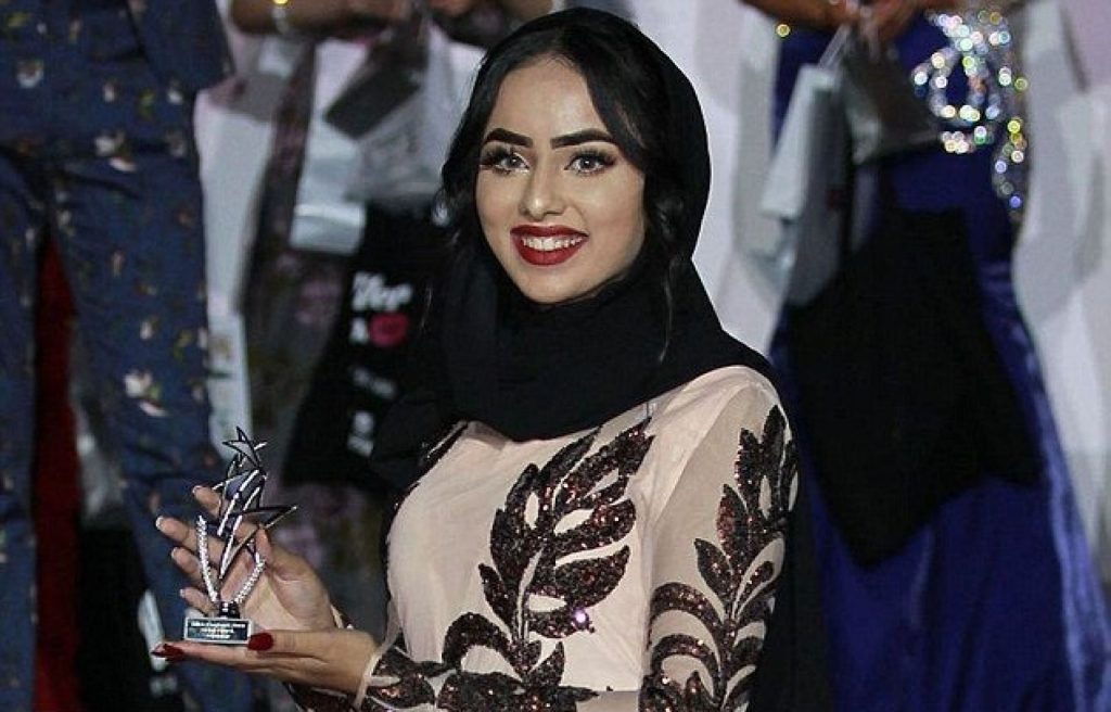سارة-تشارك-في-مسابقة-ملكة-جمال-إنجلترا