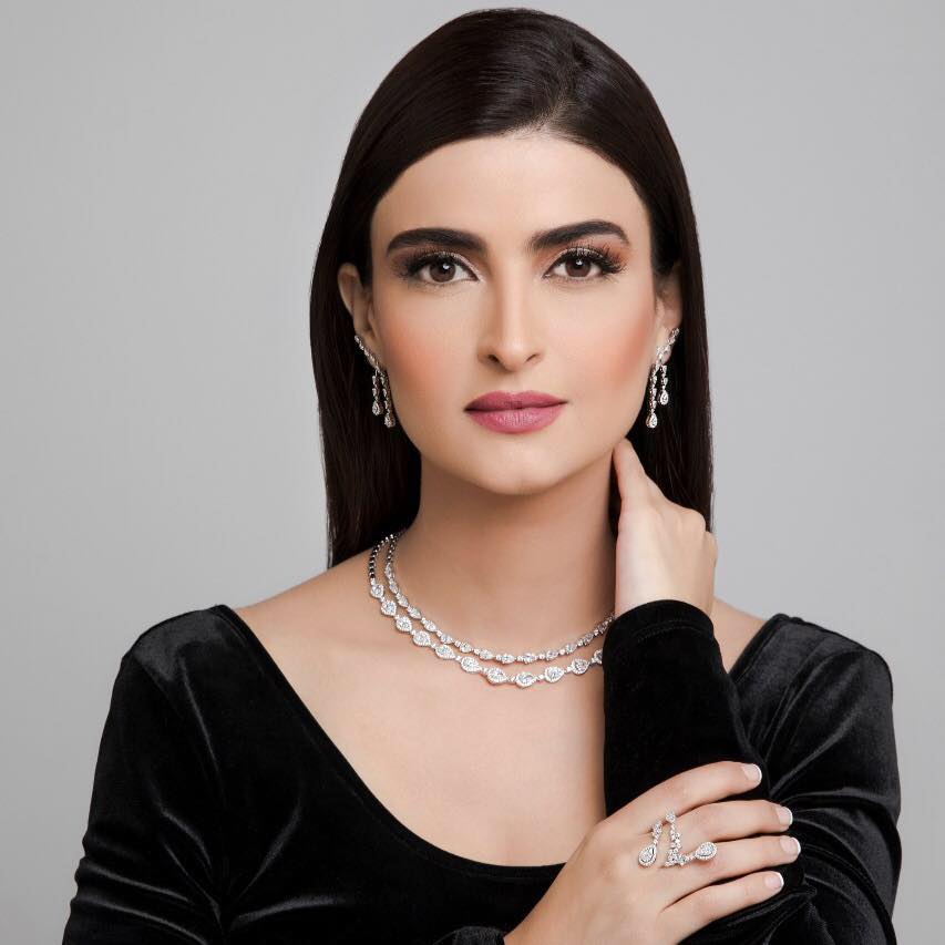 علا الفارس