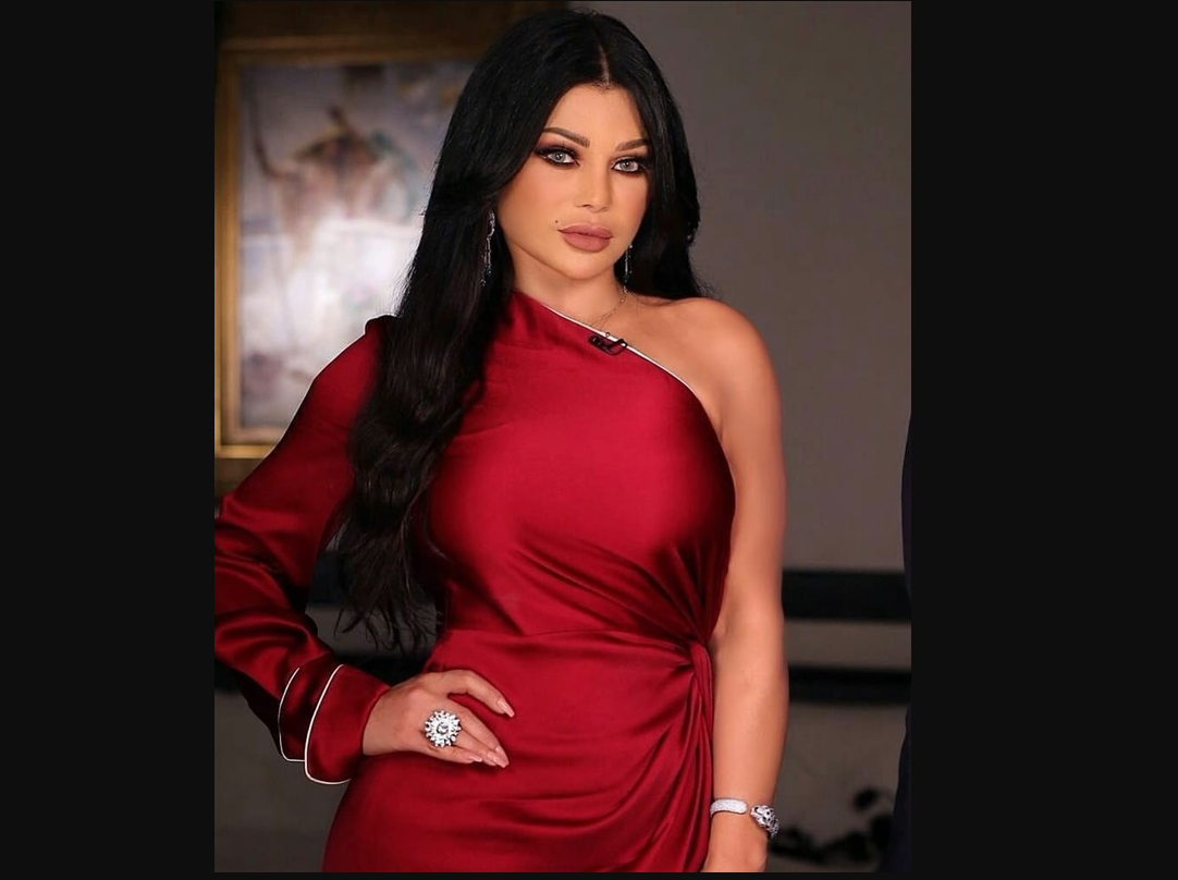 فستان هيفاء وهبي مع عمرو أديب