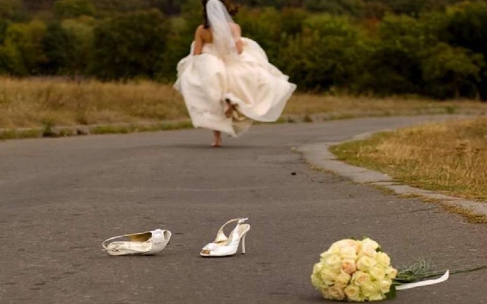 فتاة هربت من أهلها كي تتزوجه.. ثم تخونه وتهرب مع صديقه