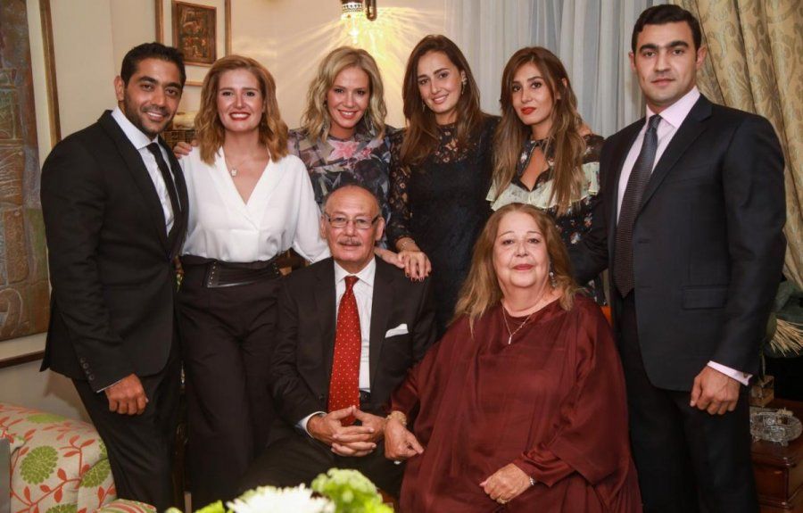 صورة-عائلية-مع- أحمد-فلوكس-وهنا-شيحة