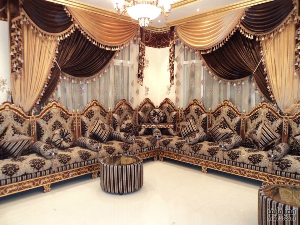 مساند-الظهر-بألوان-داكنة