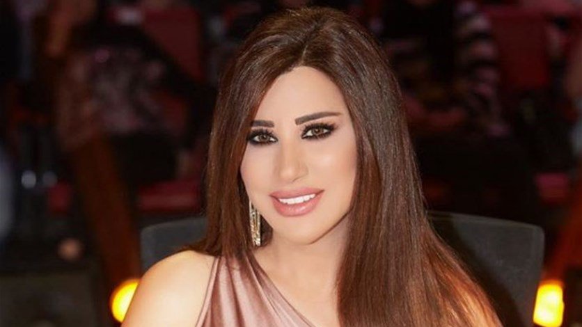 تغير صوت نجوى كرم بعد عملية التجميل