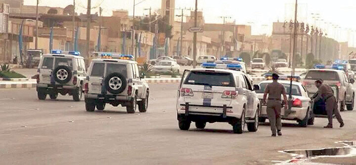 بالفيديو.. مقتل مطلوب أمني استخدم فتى درعًا بشريَّةً للهرب