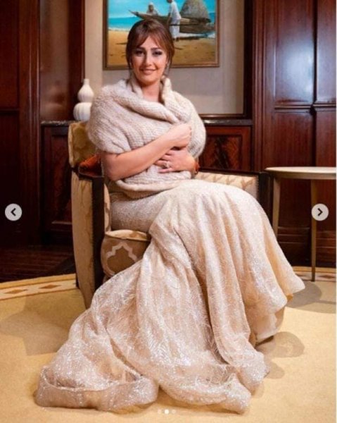 حلا خفي احدث جلسة تصوير لها