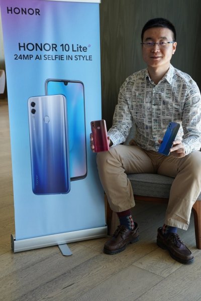 هونر تطلق HONOR 10 Lite هاتف أنيق وعصري