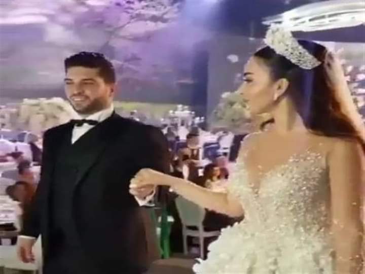 العروسين
