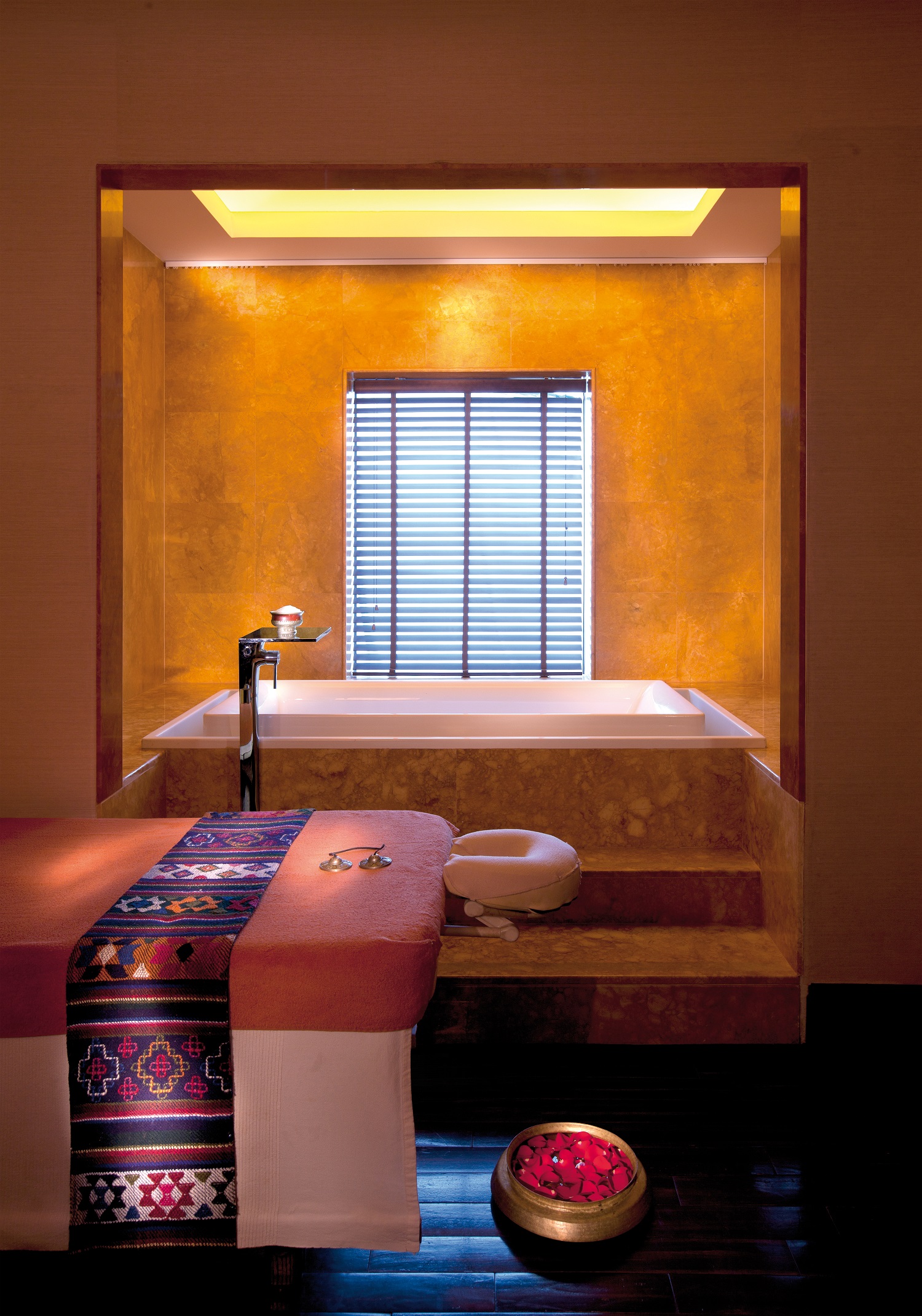 Spa single treatment room - Copy