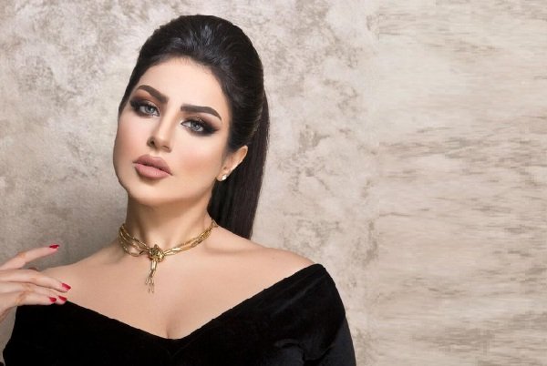 حليمة بولند