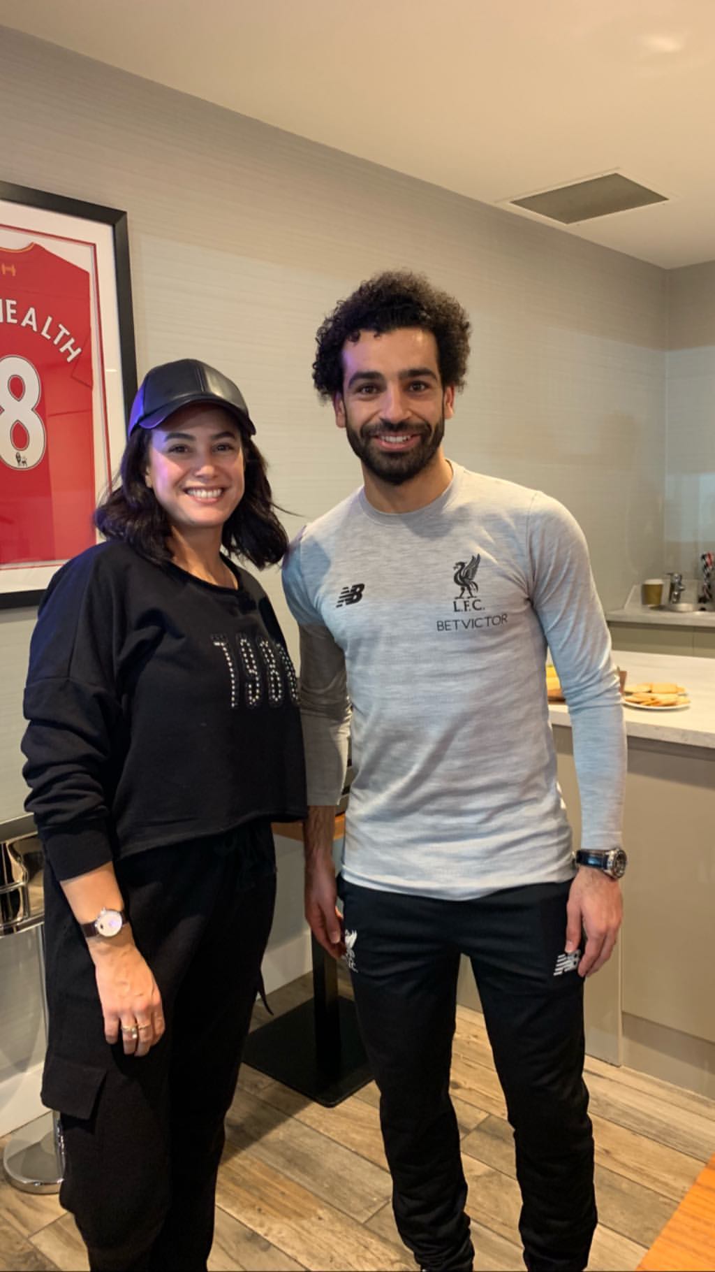 هند-صبري-ومحمد-صلاح-بعد-مباراة-ليفربول