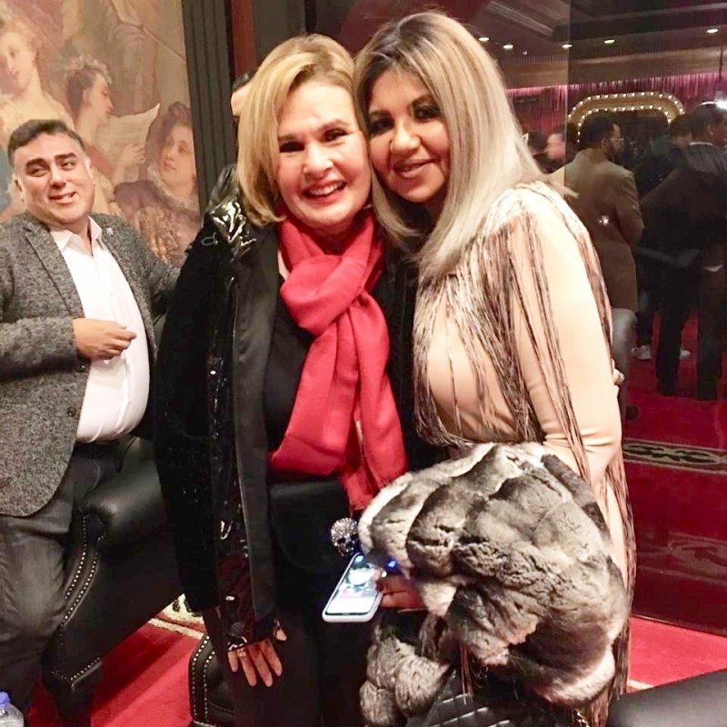 يسرا-وبوسي-شلبي-في-العرض-الخاص-في-مسرحية-3-ايام-في-الساحل