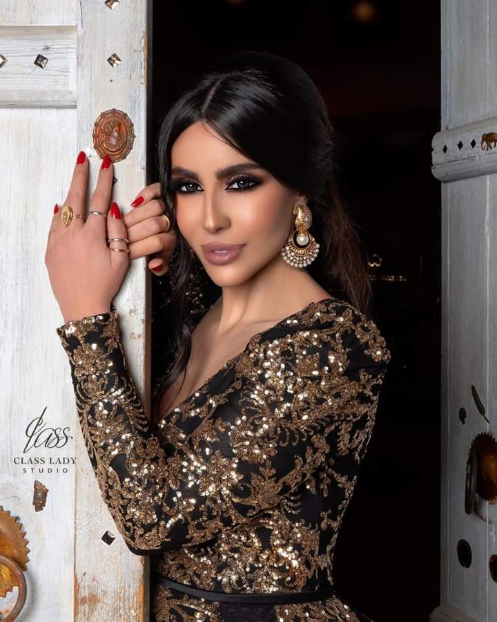 ليلى اسكندر