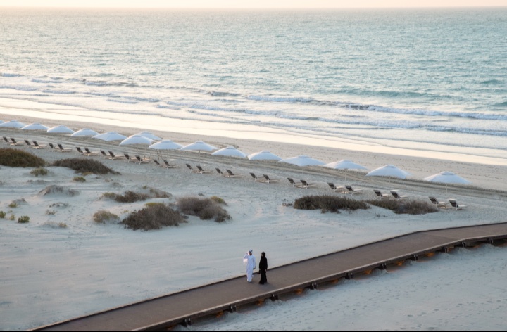 Jumeirah at Saadiyat Island Resort - Beach view