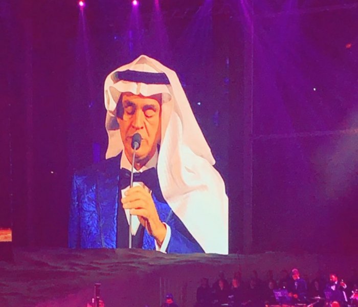 أندريا-بوتشيلي-في-مهرجان-شتاء-طنطورة-بالسعودية