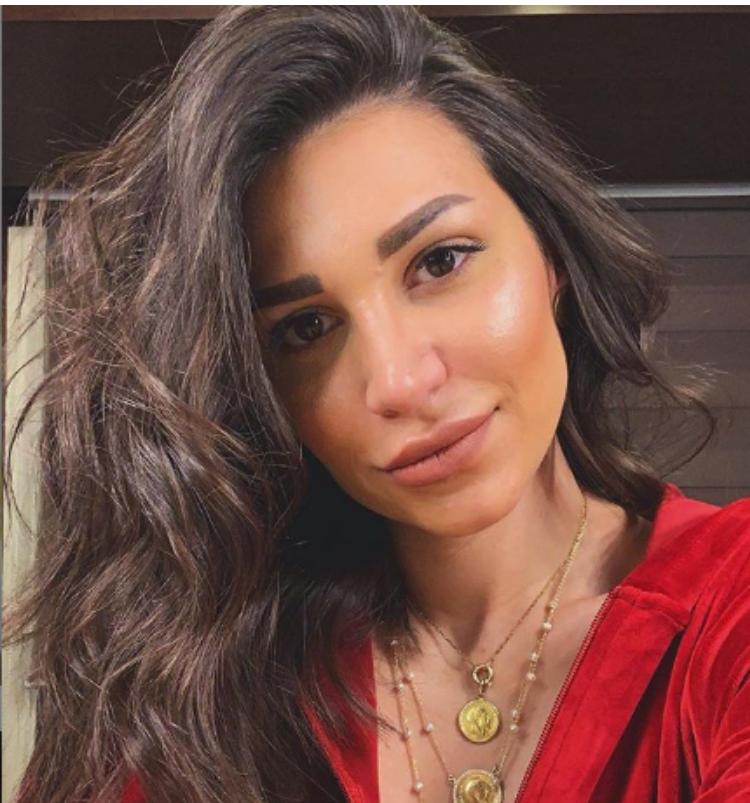 سارة-نخلة