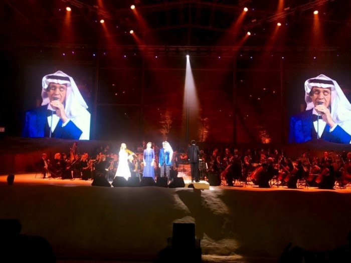صور-الفنان-أندريا-بوتشيلي-في-حفله-بالسعودية