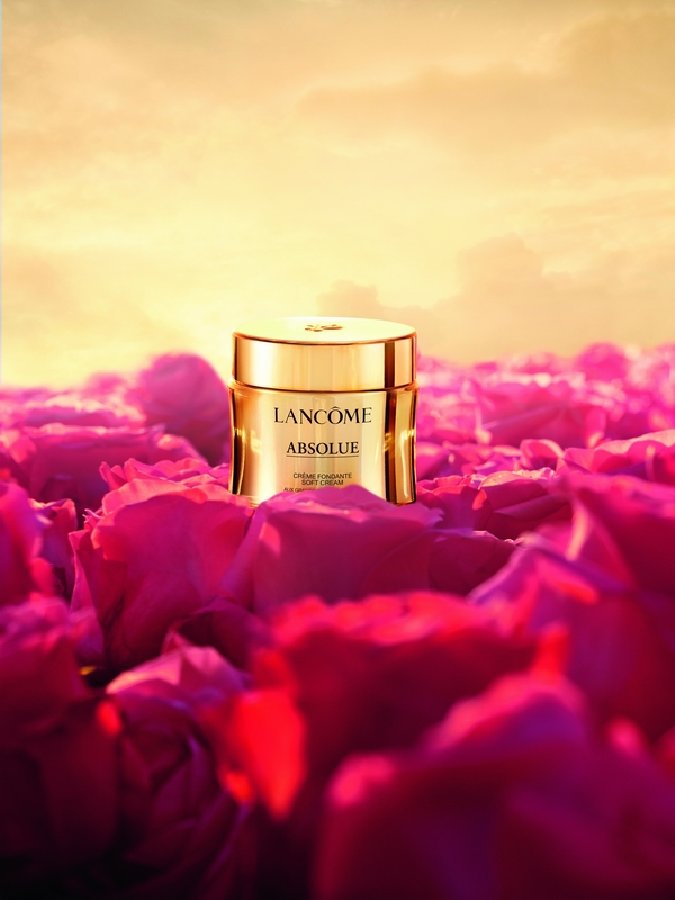 Lancôme  تقدم مجموعةً فريدةً من مستحضرات العناية بالبشرة