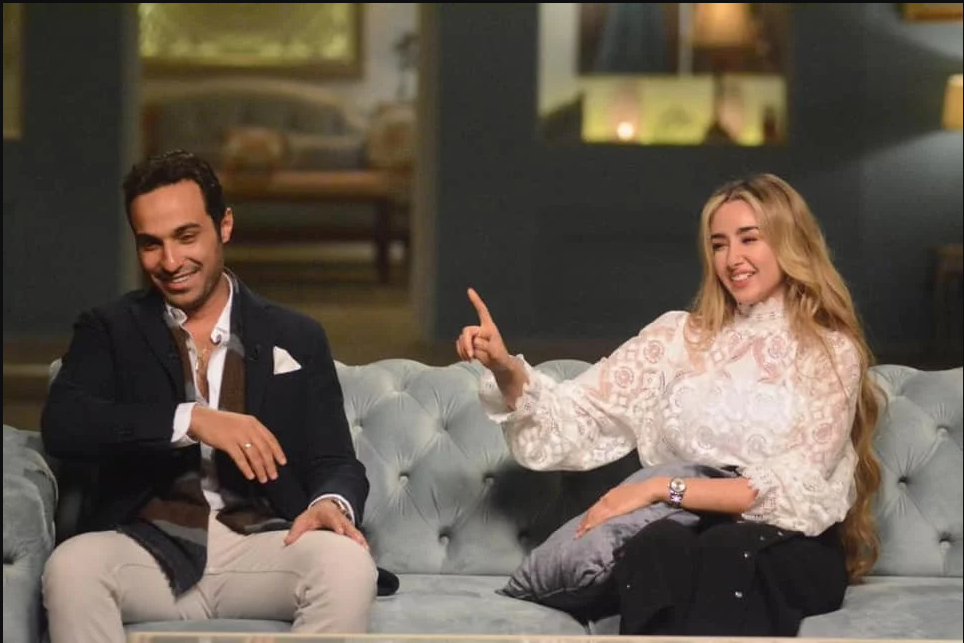 أحمد-فهمي-يقلد-صوت-هنا-الزاهد-وهي-غاضبة أحمد-فهمي-يقلد-صوت-هنا-الزاهد-وهي-غاضبة