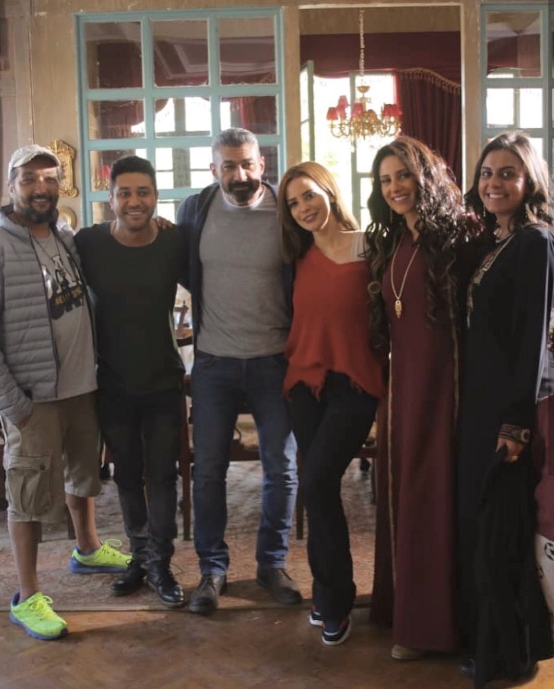 ايمان العاصى وياسر جلال مع اسرة المسلسل