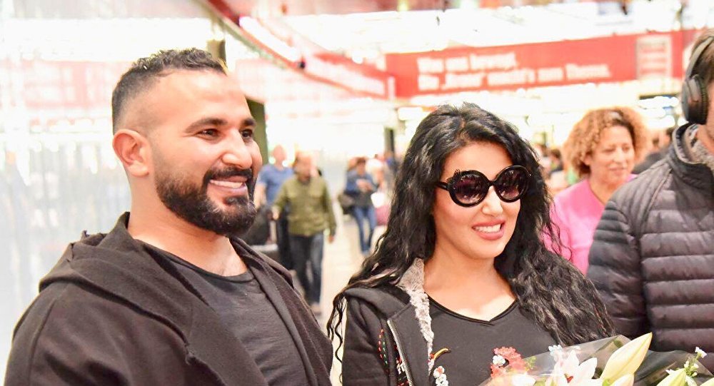 سمية الخشاب واحمد سعد يعلنان انفصالهما