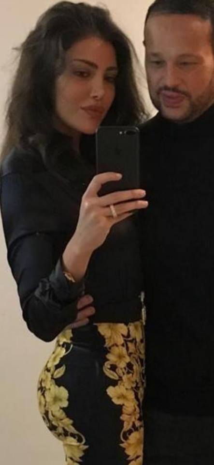 صورة-ريهام-حجاج-مع-رجل-الاعمال-محمد-حلاوة-التي-حذفتها